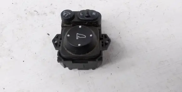 Honda CR-V Wing mirror switch NH167L2500T