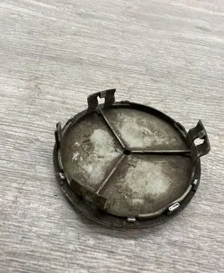 Mercedes-Benz Vito Viano W638 Original wheel cap 2204000125