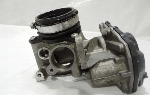 Ford Focus Throttle body valve JN1Q-9M425-AD