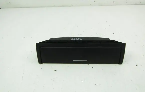 BMW 3 E46 Glove box 