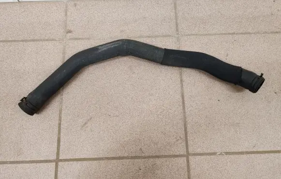 Mercedes-Benz A W169 Engine coolant pipe/hose
