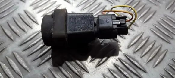Rover 75 Fuel cut-off switch WQT100030