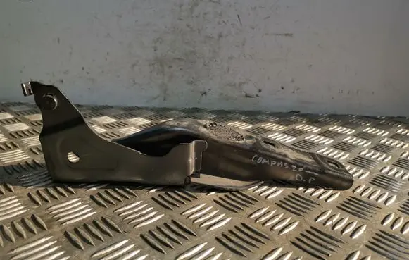 Jeep Compass Engine bonnet/hood hinges