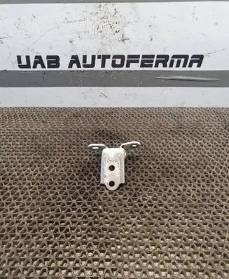 Hyundai i30 Front door upper hinge 