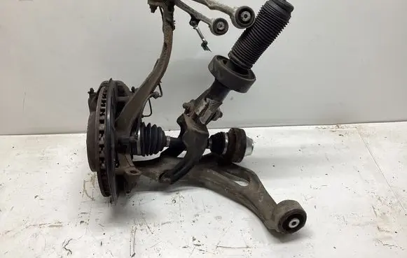 Volkswagen Touareg II Front wheel hub spindle knuckle