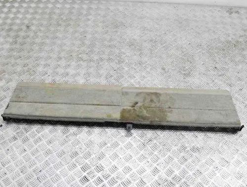 Trunk/boot floor carpet liner