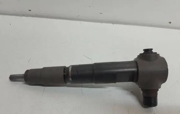 Subaru Outback (BS) Fuel injector 16613AA040 AA040 16613