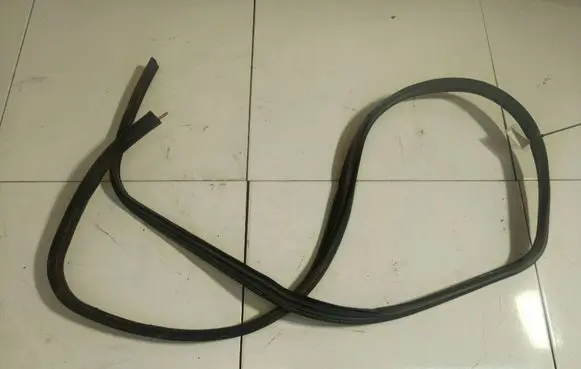 Peugeot 406 Rubber seal front coupe door 