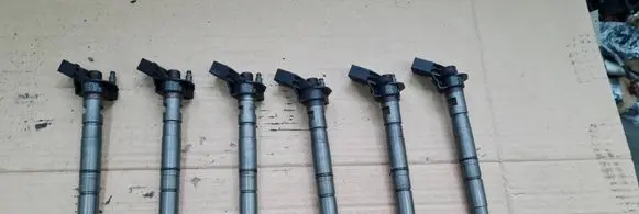 Audi Q5 SQ5 Fuel injector 059130277BE 0445116023