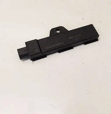 BMW X5 F15 Antenna control unit 922083201 6520922083201