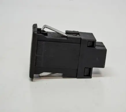 Volkswagen PASSAT B7 AUX in-socket connector 5M0035724