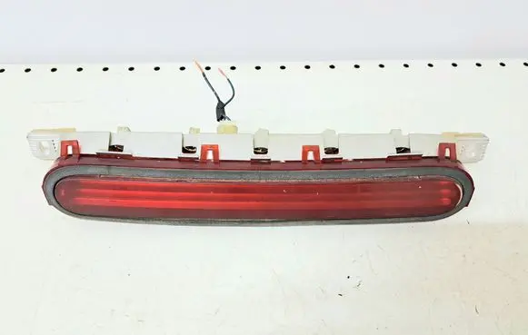 Toyota Corolla Verso AR10 Third/center stoplight