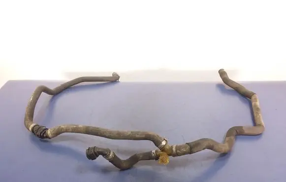 BMW X6 E71 Engine coolant pipe/hose 7576371