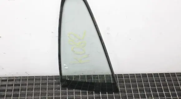 Porsche 911 996 Rear side window 99654311103