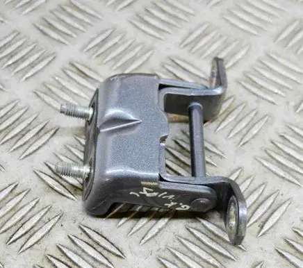 Nissan Leaf II (ZE1) Rear door lower hinge 824013NA1A