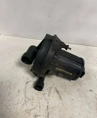 Skoda Octavia Mk2 (1Z) Secondary air pump 06A131333C 06A959253E 72293407