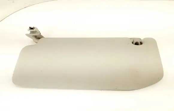Sun visor