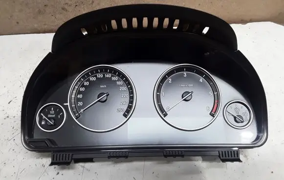 BMW 5 F10 F11 Speedometer (instrument cluster) 9280483