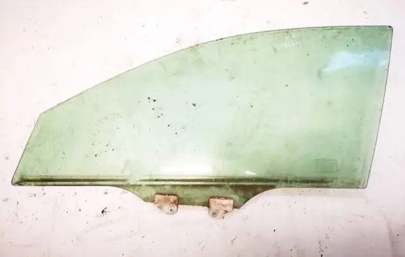 Honda Accord Front door window glass four-door