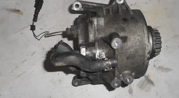 Volkswagen Touareg I Generator/alternator 07Z903021E