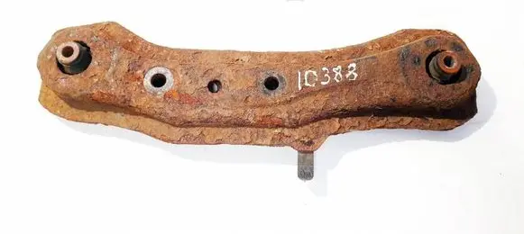 Engine mount bracket