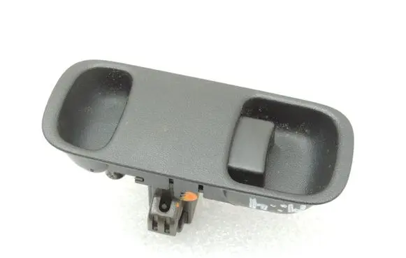 Mitsubishi Pajero Glove box lock MR402499