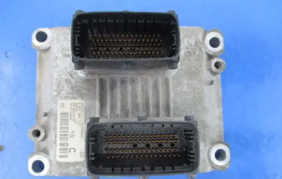 Alfa Romeo 147 Engine control unit/module ECU 583151