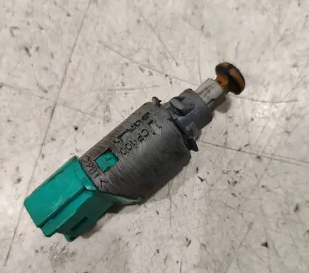 Clutch pedal sensor