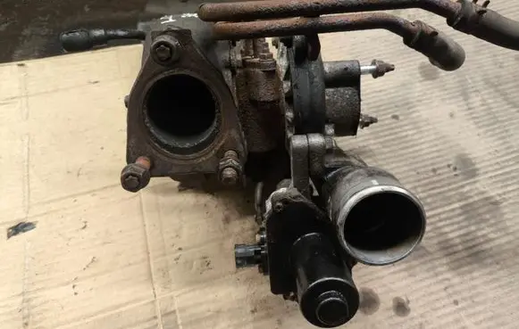 Toyota Land Cruiser (J120) Turbo 1720130100 W84743
