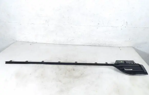 Skoda Octavia Mk4 Dashboard side air vent grill/cover trim 5E4819702C