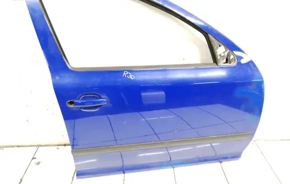 Skoda Octavia Mk2 (1Z) Front door