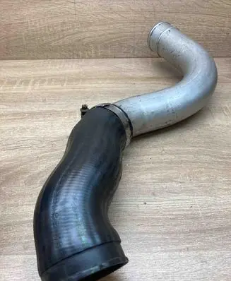 BMW 5 E39 Intercooler hose/pipe 2249669E