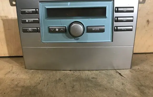 Toyota Corolla Verso AR10 Climate control unit 559000F020 MB1465702264 559020F010C