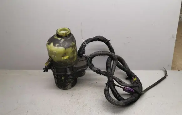 Opel Astra G Power steering pump 