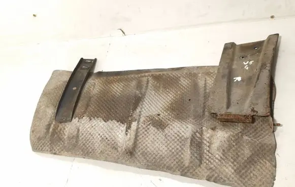 Mercedes-Benz E W211 Exhaust heat shield 1906 0060071