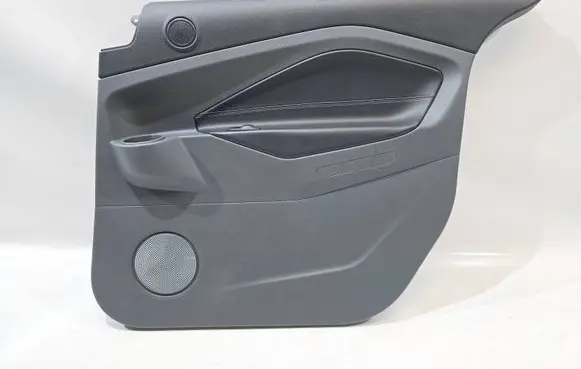 Ford C-MAX II Coupe rear side trim panel 1687065