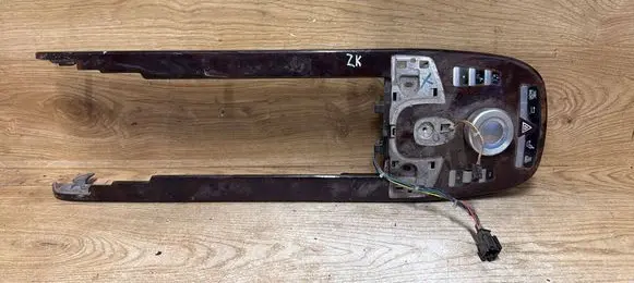 Multifunctional control switch/knob