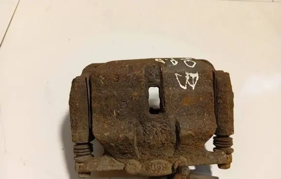 Nissan Qashqai Front brake caliper 
