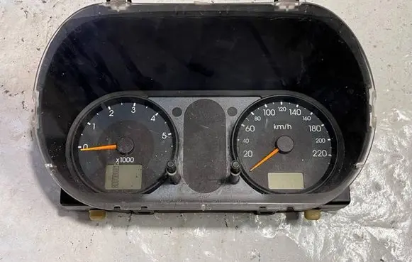Ford Fiesta Speedometer (instrument cluster) 2S6F10A855A 44ZNM2U214 AU6620A