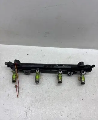 Volkswagen Golf Plus Fuel main line pipe 038133320 0775 036133