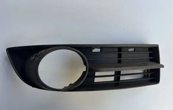 Front bumper lower grill