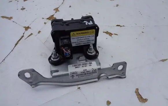 Volkswagen Polo III 6N 6N2 6NF ESP acceleration yaw rate sensor