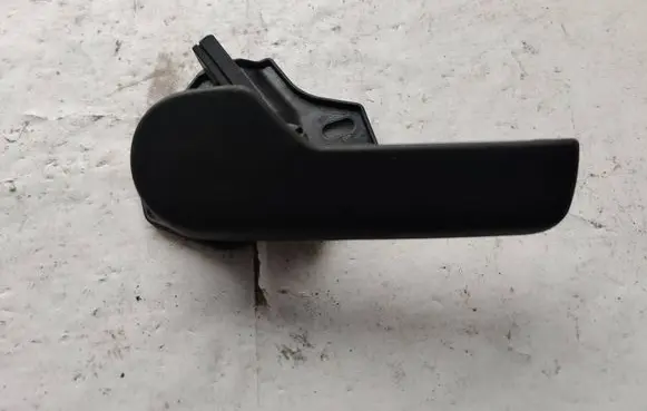 Engine bonnet (hood) release handle