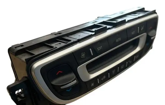 Renault Megane III Climate control unit 275103596R B1068420 406051