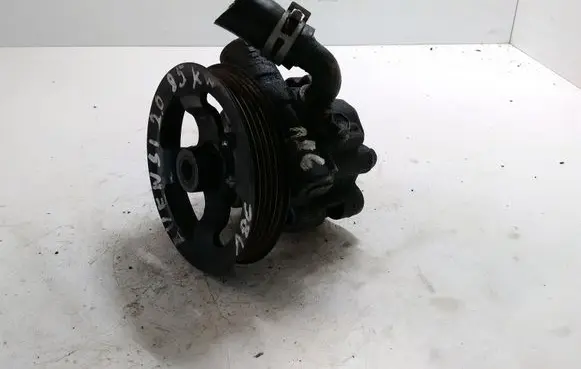 Toyota Avensis T250 Power steering pump