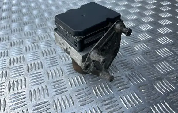 Mercedes-Benz Vito Viano W639 ABS Pump 0265950600