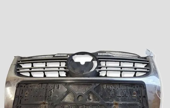 Volkswagen Golf V Front bumper upper radiator grill 1K5853651 1K5853600