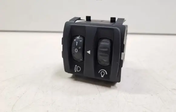 Renault Scenic II - Grand scenic II Headlight level height control switch 08802012