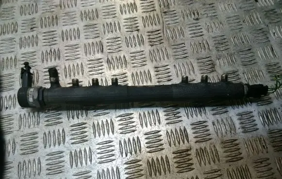 Fuel pressure sensor