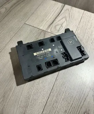 Mercedes-Benz CLK AMG A209 C209 Door control unit/module 2098201326 352280